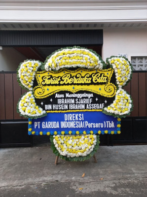 Papan Bunga Duka di Madapangga